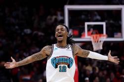 孟菲斯灰(huī)熊 莫兰特需(xū)要挺直腰(yāo)板的(de)时刻