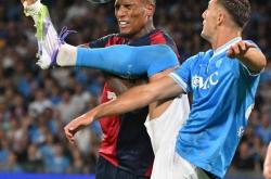 足球丨意甲(jiǎ)：那不勒斯(sī)胜卡利亚裡(lǐ)