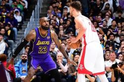 火箭锁定36+6神射！杜兰特迎终極(jí)拼圖(tú)，休斯(sī)顿总冠军倒计时启动