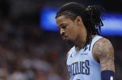 莫兰特因脚踝扭傷(shāng)倒下 孟菲斯灰熊备受打击