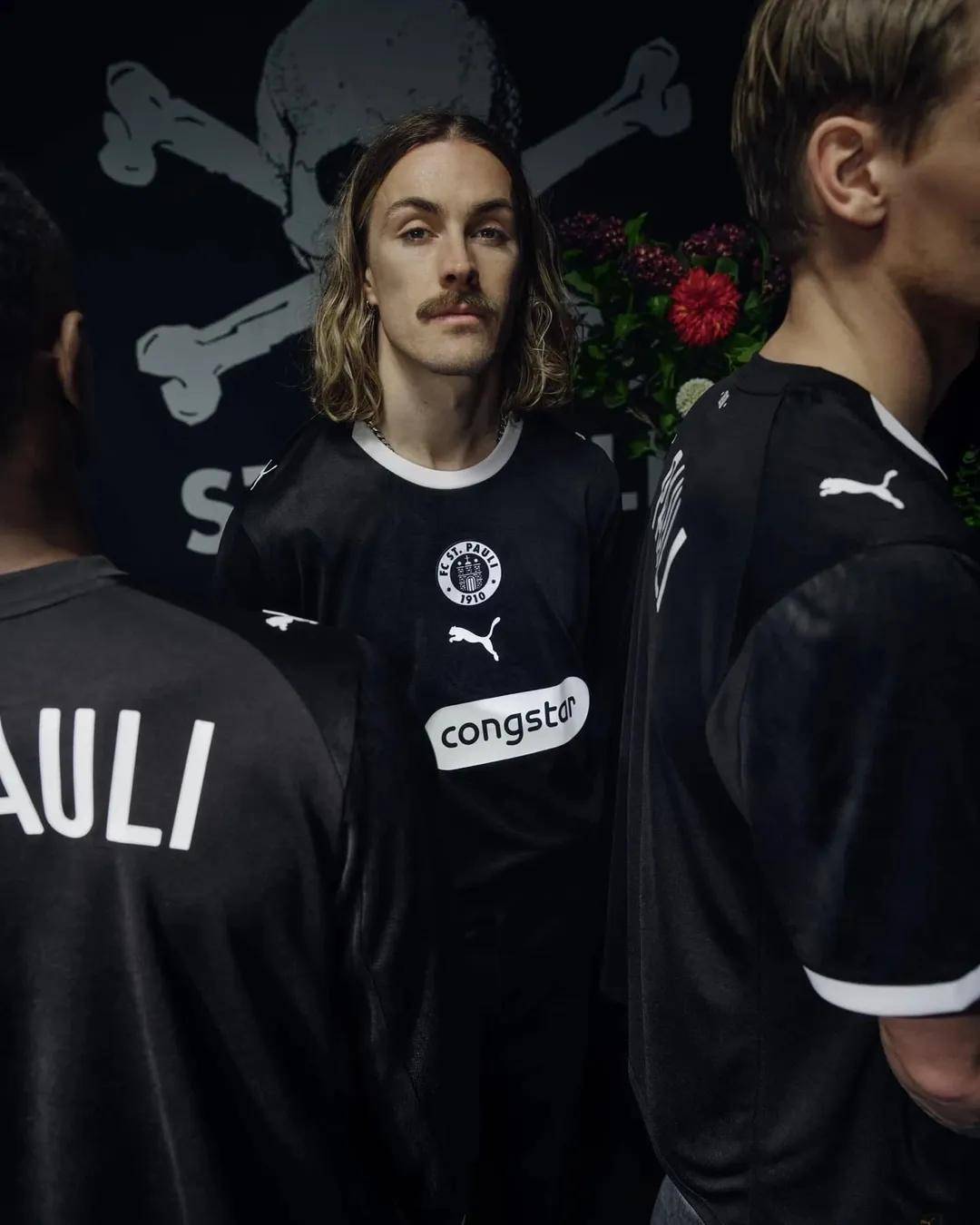 圣保利足球俱乐部发布25/26赛季第三客场球衣