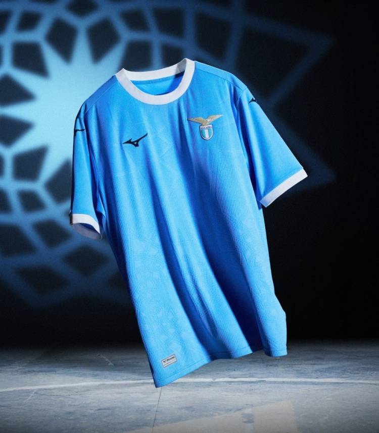 拉齐奥发布新赛季主客场球衣：美津浓设计，致敬米开朗基罗经典