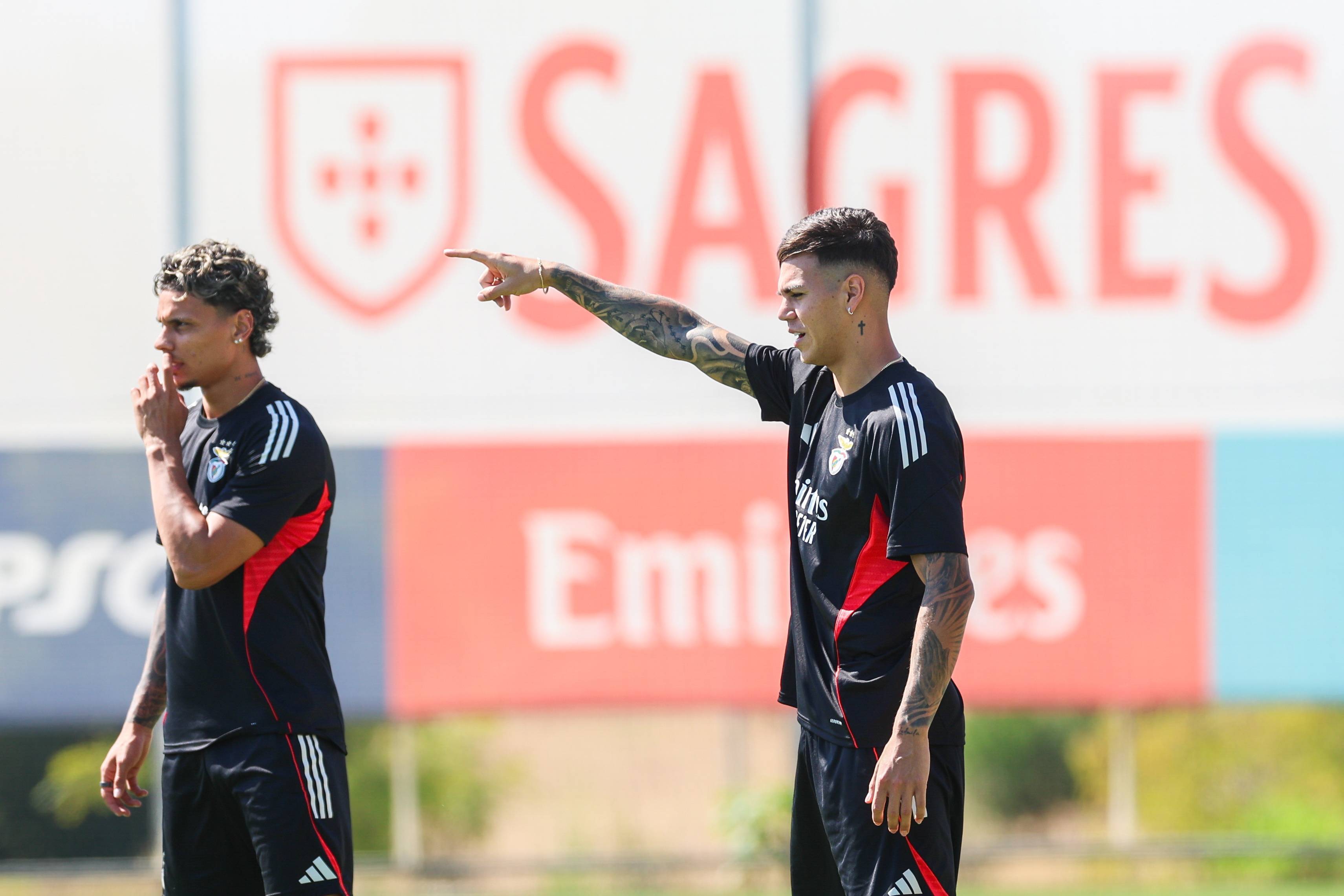 （外代二线）足球——欧冠联赛：本菲卡赛前备战