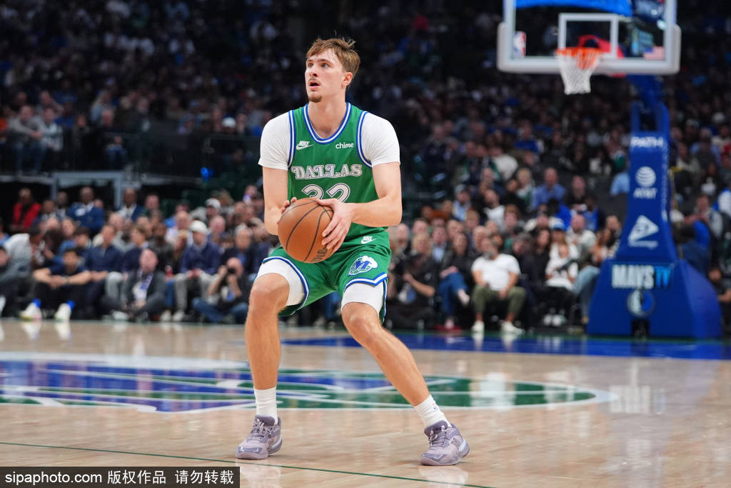 夏洛特黄蜂迎战密尔沃基雄鹿，力争止住三连败